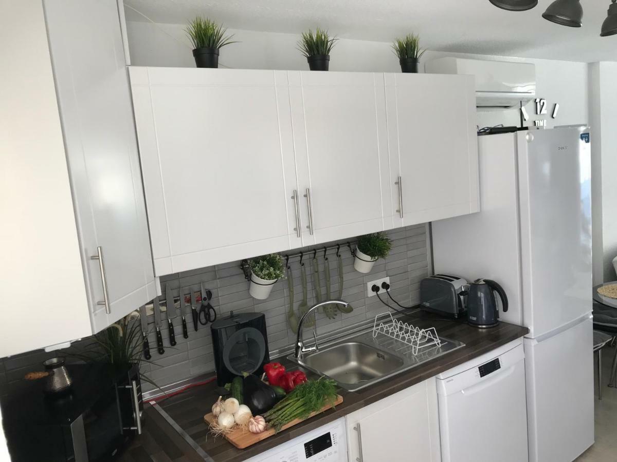 Isla Verde Apartment Торевиеха Екстериор снимка